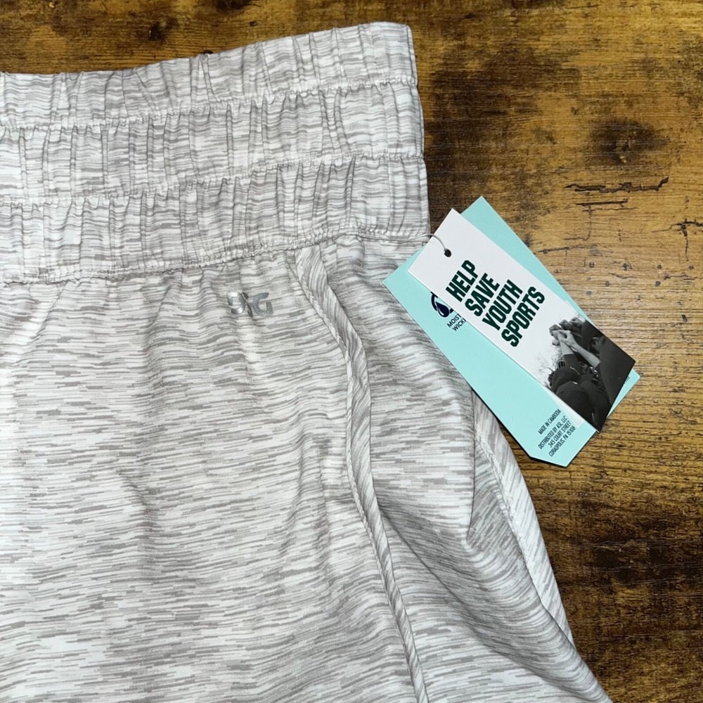 DSG Women's 3" High Rise Waistband Lined Shorts 2X XXL NWT Heather White - Picture 2 of 7